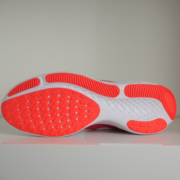 Mens 10.5 Nike By You ReactX Miler Infinity Run 4 FlyEase-White/Red/Orange